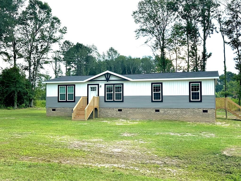1665 Lake Shore Drive, Manning, SC 29102