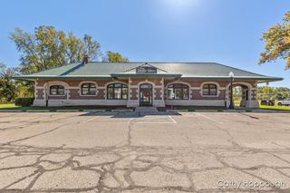 233 W Adams Street, Ionia, MI 48846