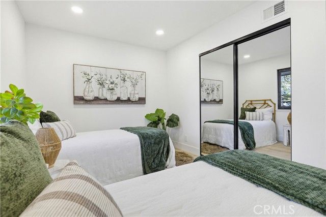 410 W Crystal View, Orange, CA 92865