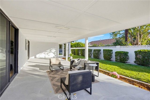 410 W Crystal View, Orange, CA 92865