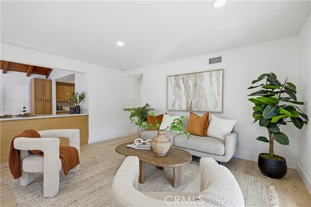 410 W Crystal View, Orange, CA 92865