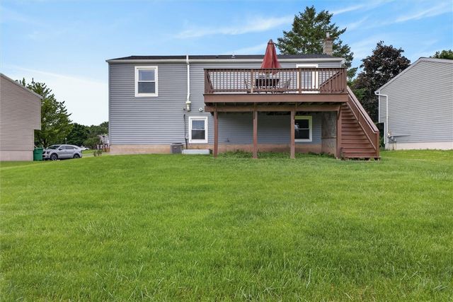 1599 Flaxen Drive, Farmington, NY 14425