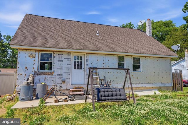 1833 RITTER AVE, Bristol, PA 19007