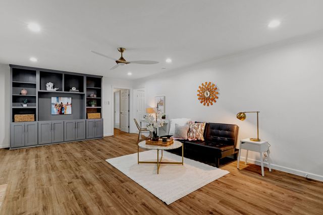 5819 Forest Lane, Dallas, TX 75230