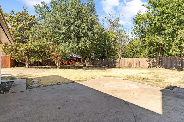 5819 Forest Lane, Dallas, TX 75230