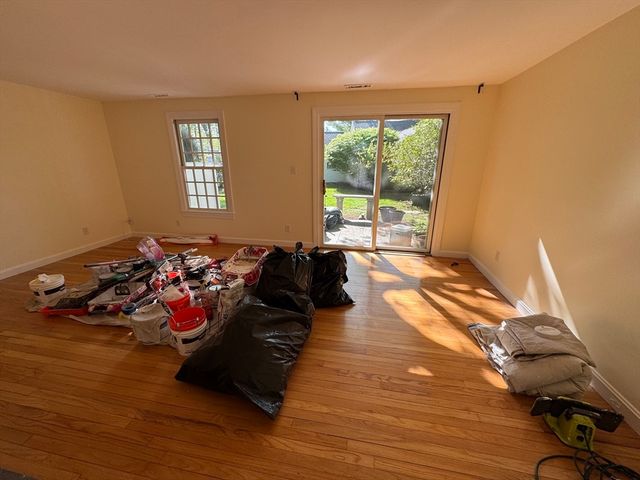 66 Jericho Rd 66, Weston, MA 02493
