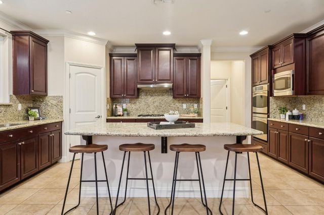 5079 Arlington Way, El Dorado Hills, CA 95762