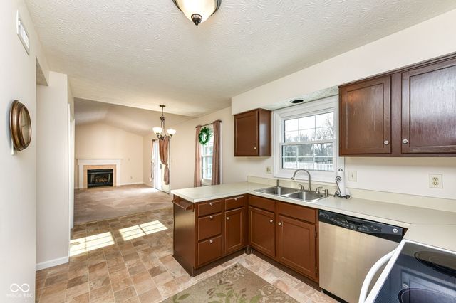 8545 Woodstone Court, Indianapolis, IN 46256