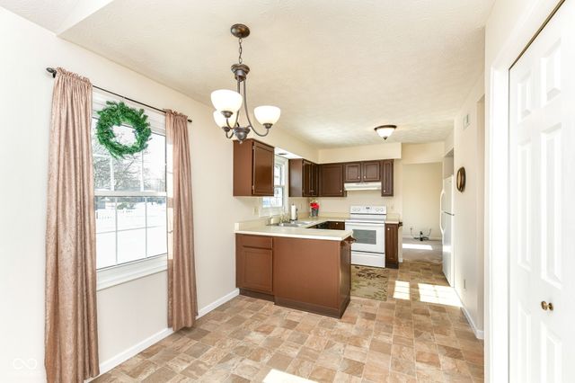 8545 Woodstone Court, Indianapolis, IN 46256