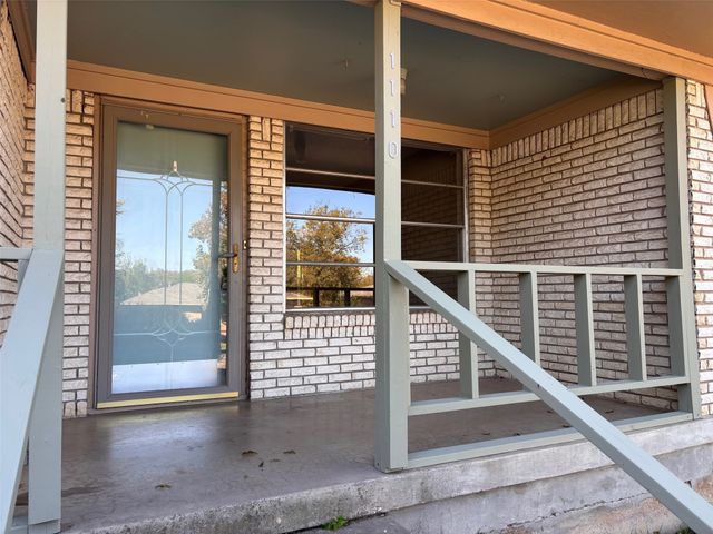 1110 Edinburg Lane, Denton, TX 76209