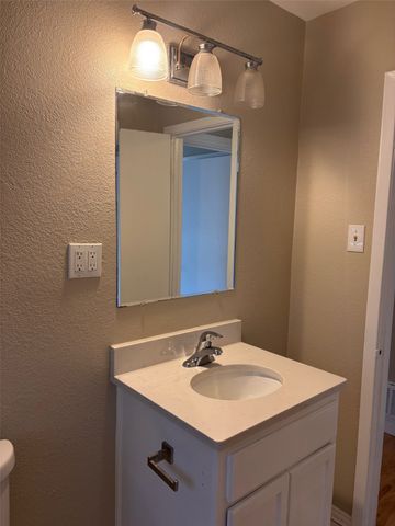 1110 Edinburg Lane, Denton, TX 76209