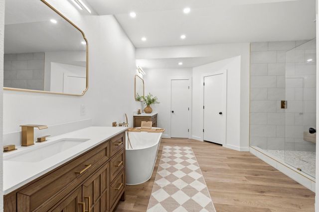 91 April Wind Drive S, Conroe, TX 77356