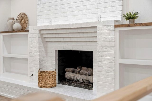 91 April Wind Drive S, Conroe, TX 77356