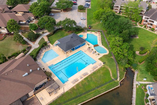 91 April Wind Drive S, Conroe, TX 77356