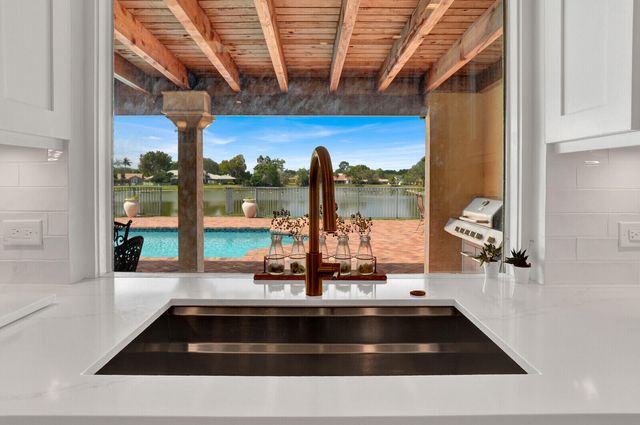 7691 Estrella Circle, Boca Raton, FL 33433