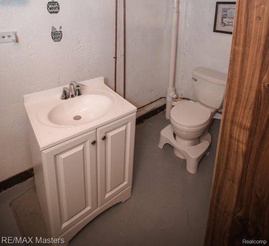 15121 Pennsylvania Avenue, Allen Park, MI 48101