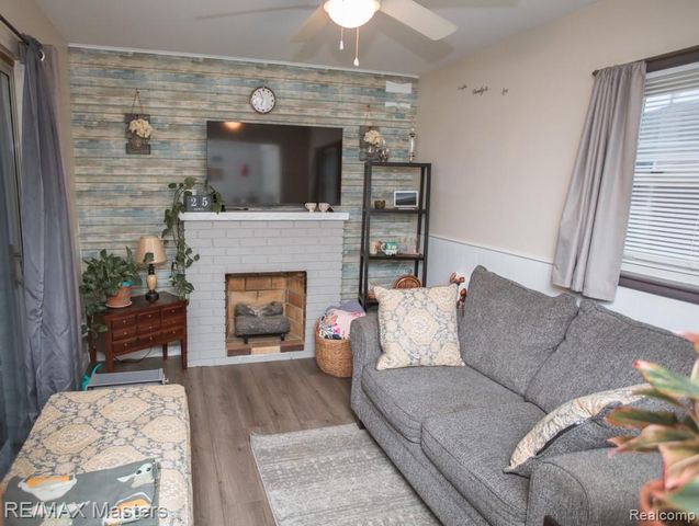 15121 Pennsylvania Avenue, Allen Park, MI 48101