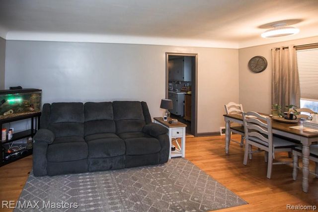 15121 Pennsylvania Avenue, Allen Park, MI 48101