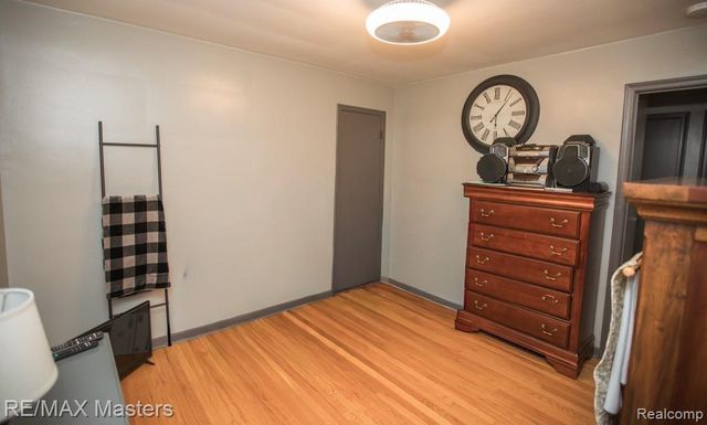 15121 Pennsylvania Avenue, Allen Park, MI 48101