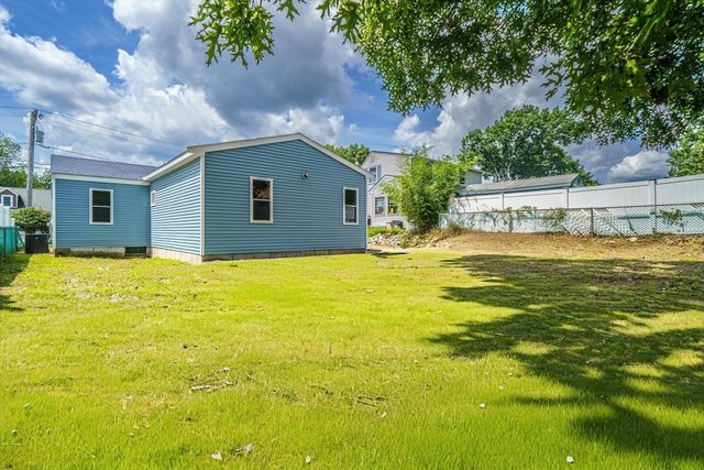 124 Magoun Ave, Brockton, MA 02301