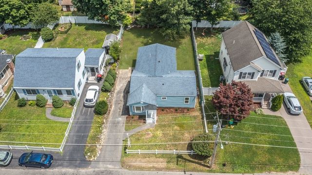 124 Magoun Ave, Brockton, MA 02301