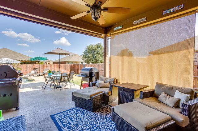 432 Windsail Lane, Azle, TX 76020