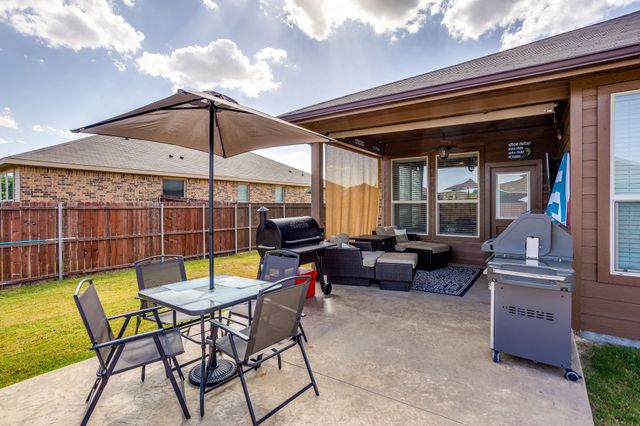 432 Windsail Lane, Azle, TX 76020