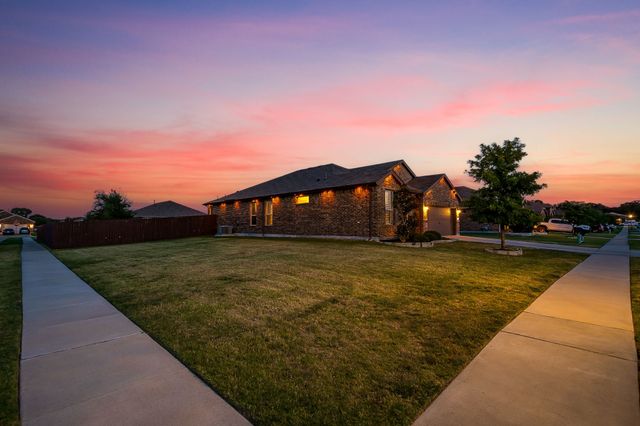 432 Windsail Lane, Azle, TX 76020