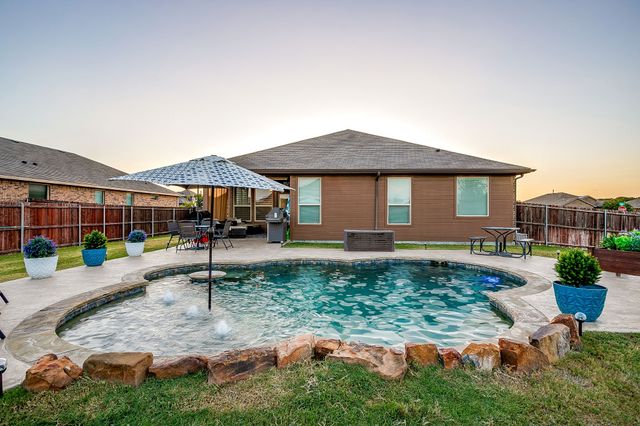432 Windsail Lane, Azle, TX 76020