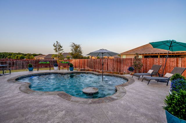 432 Windsail Lane, Azle, TX 76020