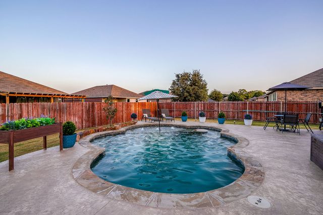 432 Windsail Lane, Azle, TX 76020