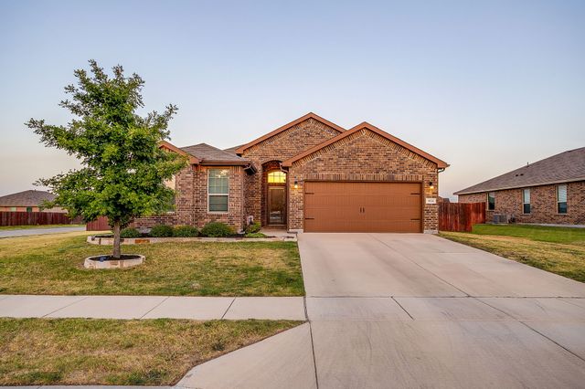 432 Windsail Lane, Azle, TX 76020