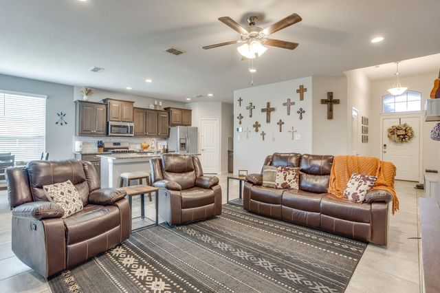 432 Windsail Lane, Azle, TX 76020