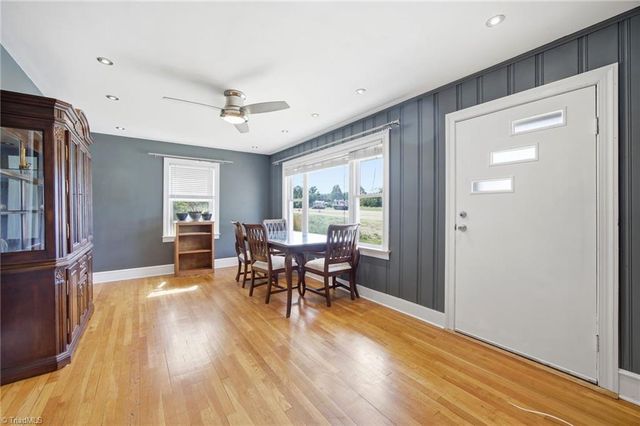 5406 Reidsville Road, Walkertown, NC 27009