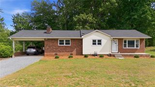 5406 Reidsville Road, Walkertown, NC 27009