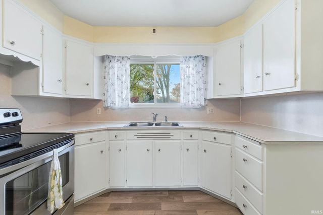 5310 Fernwood Avenue, Fort Wayne, IN 46809