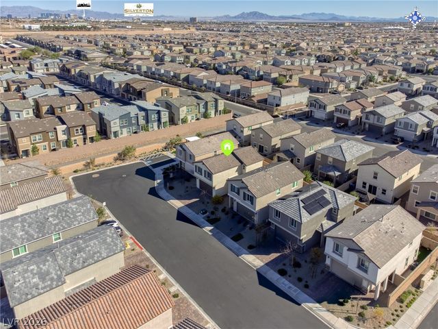 10218 Starlit Canyon Court, Las Vegas, NV 89141