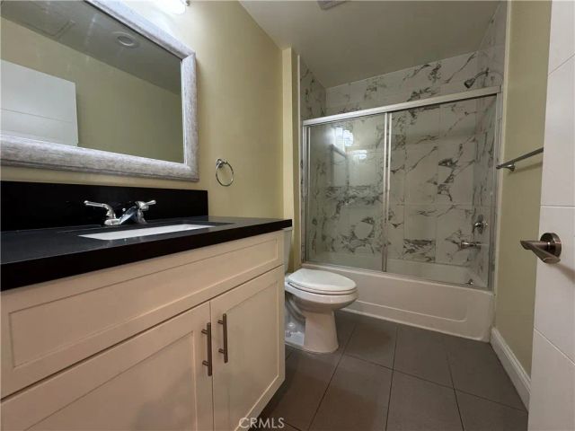 14934 Burbank Boulevard 102, Sherman Oaks, CA 91411