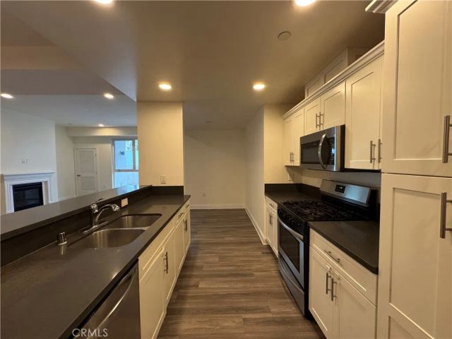 14934 Burbank Boulevard 102, Sherman Oaks, CA 91411