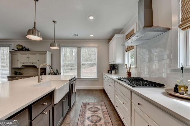 8125 Long Slope Drive, Gainesville, GA 30506