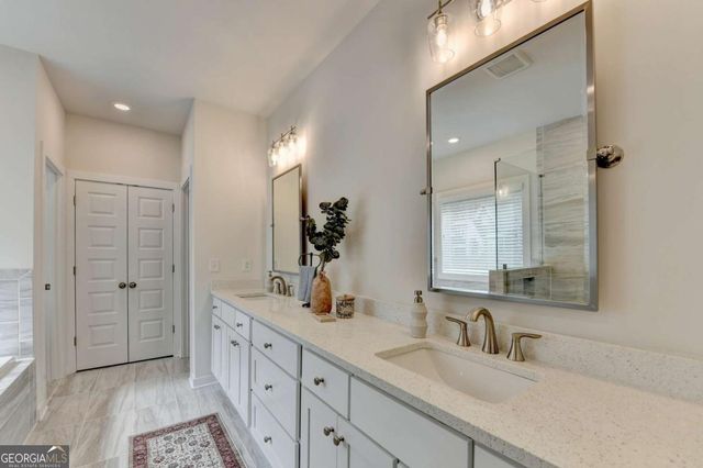 8125 Long Slope Drive, Gainesville, GA 30506