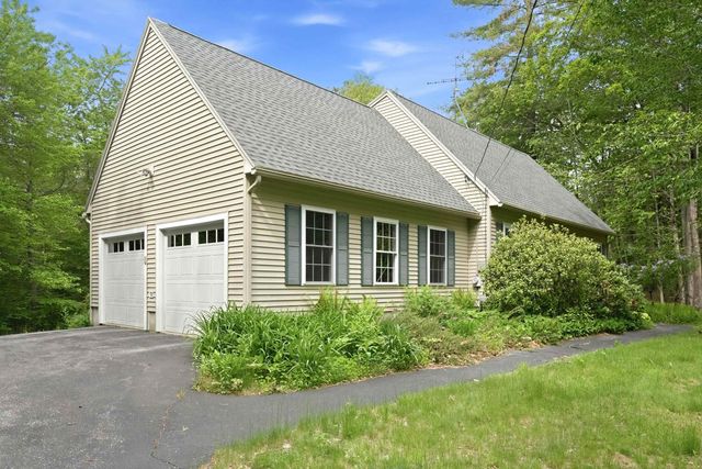 36 Church Street, Deerfield, NH 03037