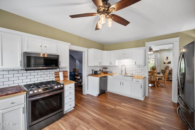 2514 Scottwood Avenue, Toledo, OH 43610
