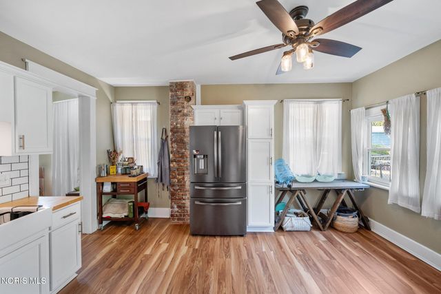 2514 Scottwood Avenue, Toledo, OH 43610