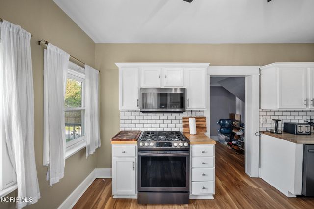 2514 Scottwood Avenue, Toledo, OH 43610
