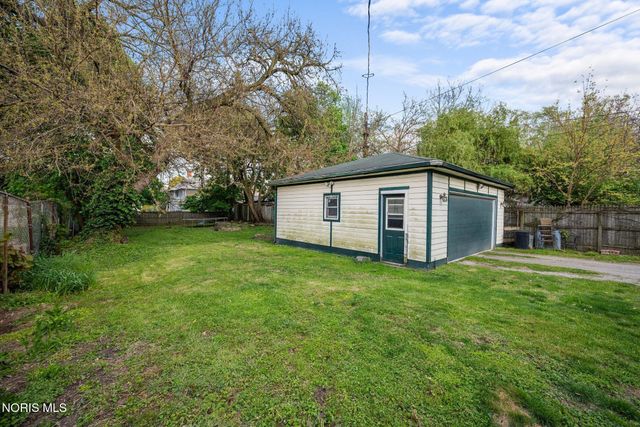 2514 Scottwood Avenue, Toledo, OH 43610