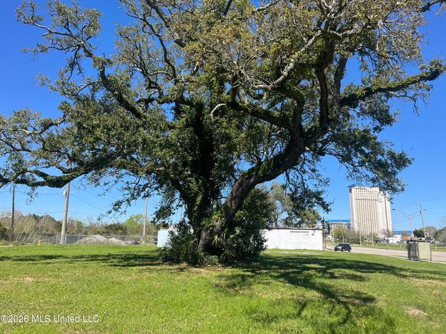 357 Caillavet Street, Biloxi, MS 39530