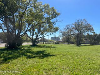 357 Caillavet Street, Biloxi, MS 39530