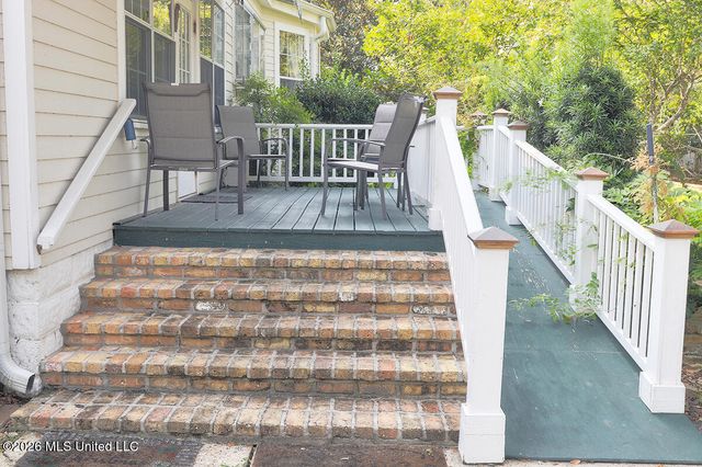 535 E 2nd Street, Pass Christian, MS 39571
