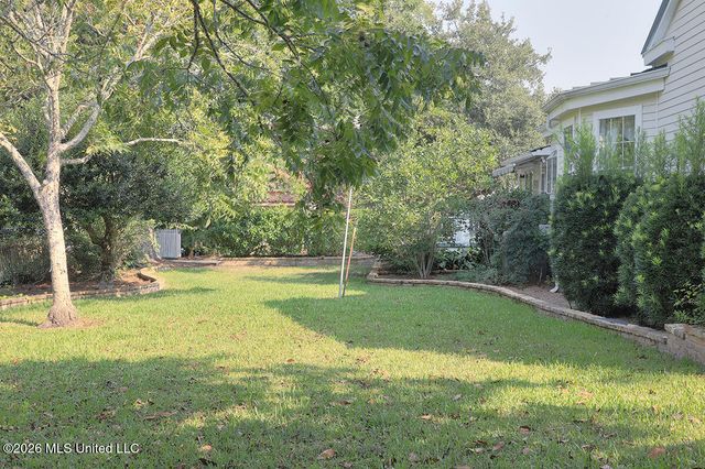 535 E 2nd Street, Pass Christian, MS 39571